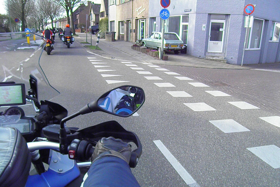 Motorrijbewijspoint Leidschendam theorie cursus online